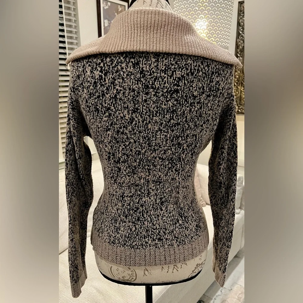 Rachel Zoe Quarter Zip Small Collared Sweater Tan Black - Picture 3 of 13